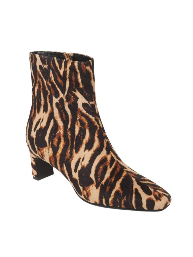 Nwt A New Day Womens Tigris Boots Block Heel 94568630 Tiger Print Brown 9m